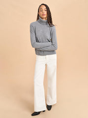 Solid Lean Lines Turtleneck - La Ligne